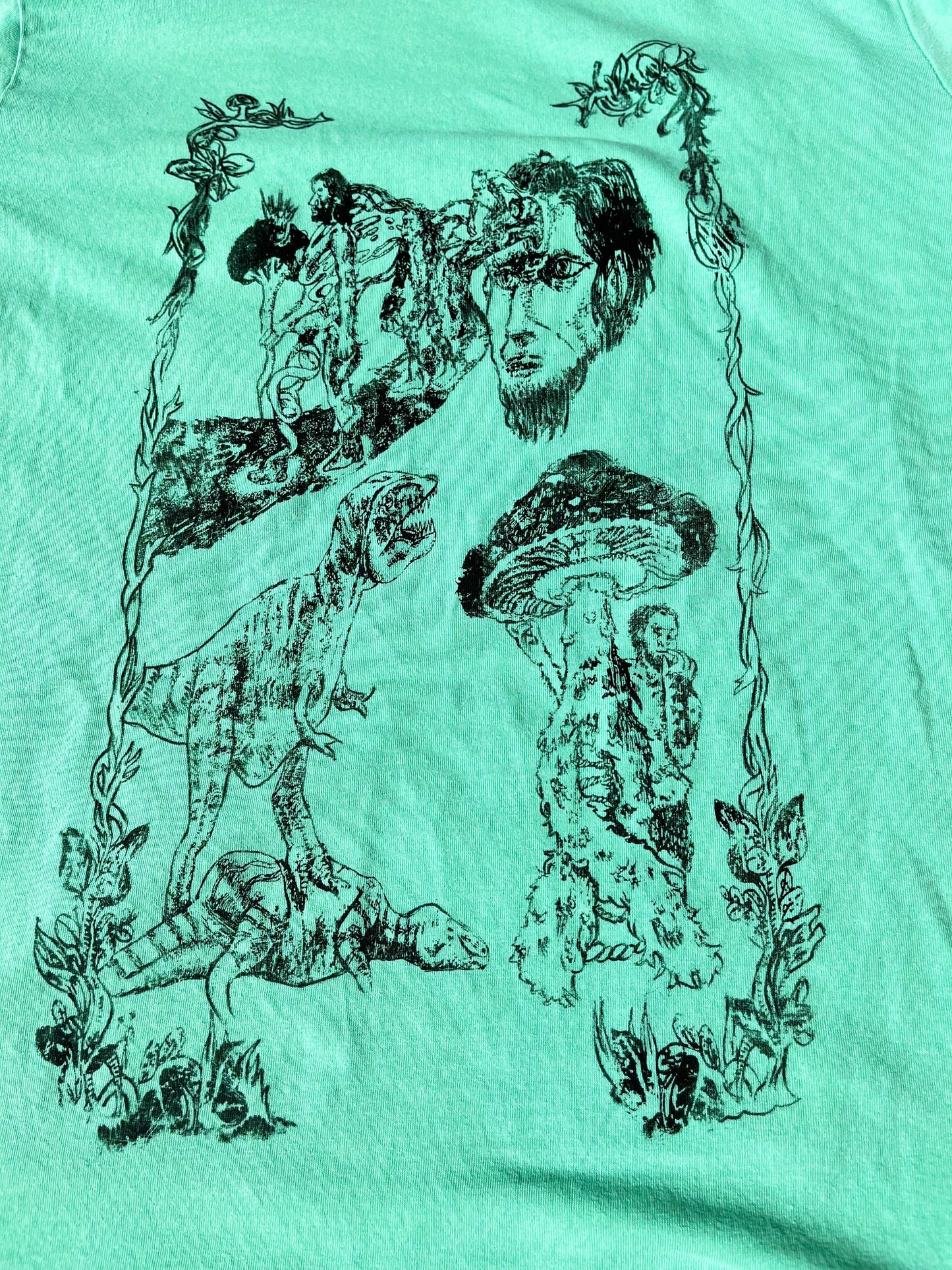 MEDIUM Evolution green short sleeve shirt