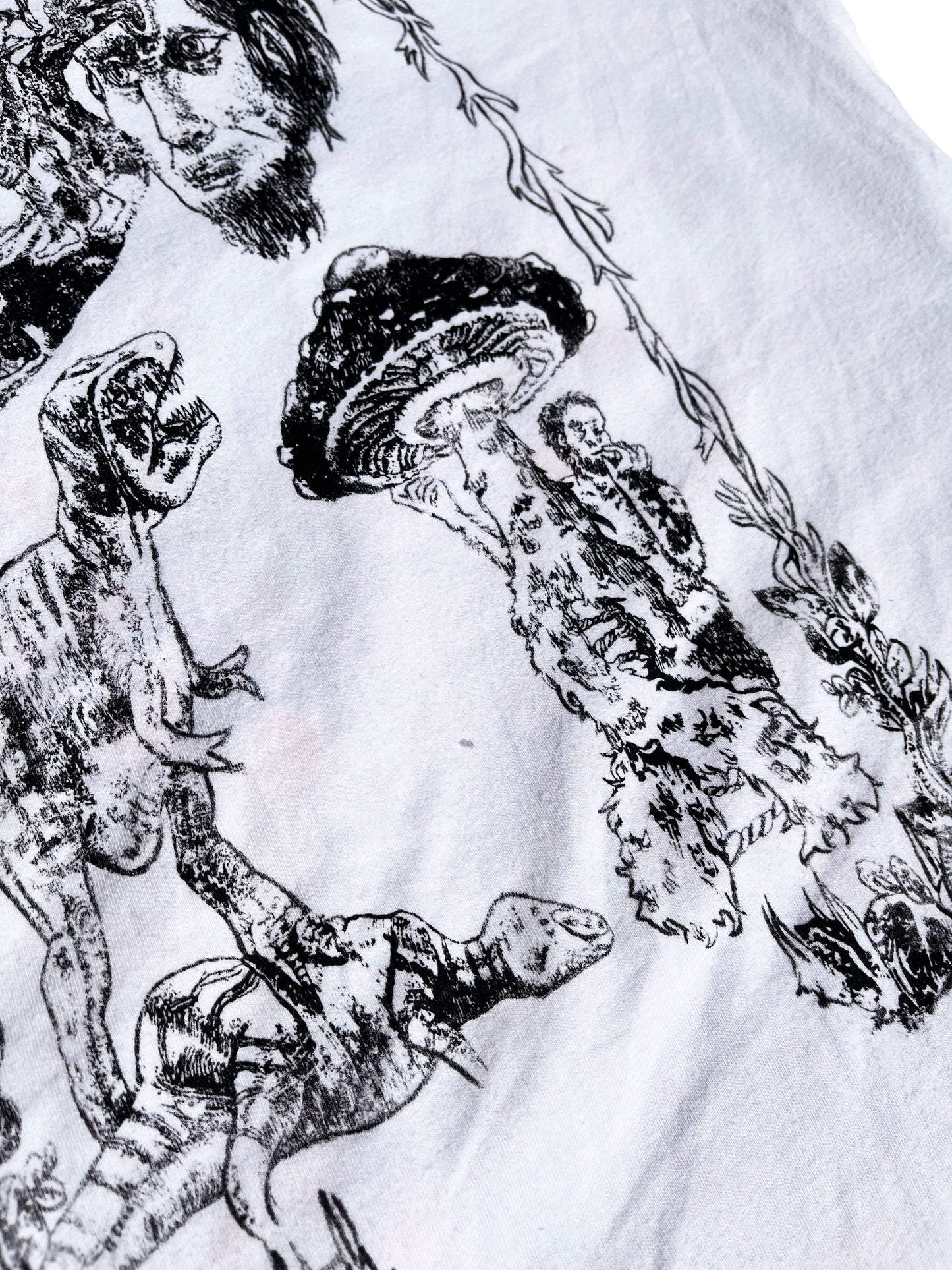 LARGE Evolution white short sleeve shirt