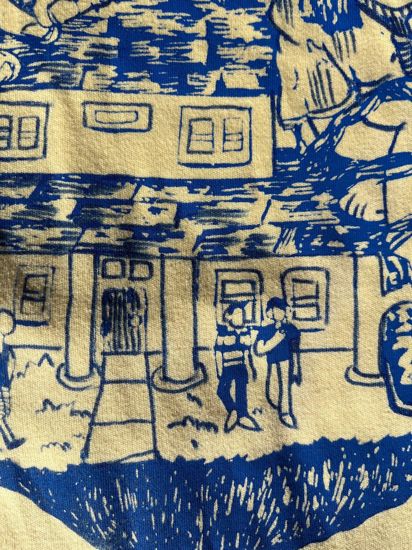 MEDIUM Nothing Changes short sleeve yellow graphic tee shirt 02