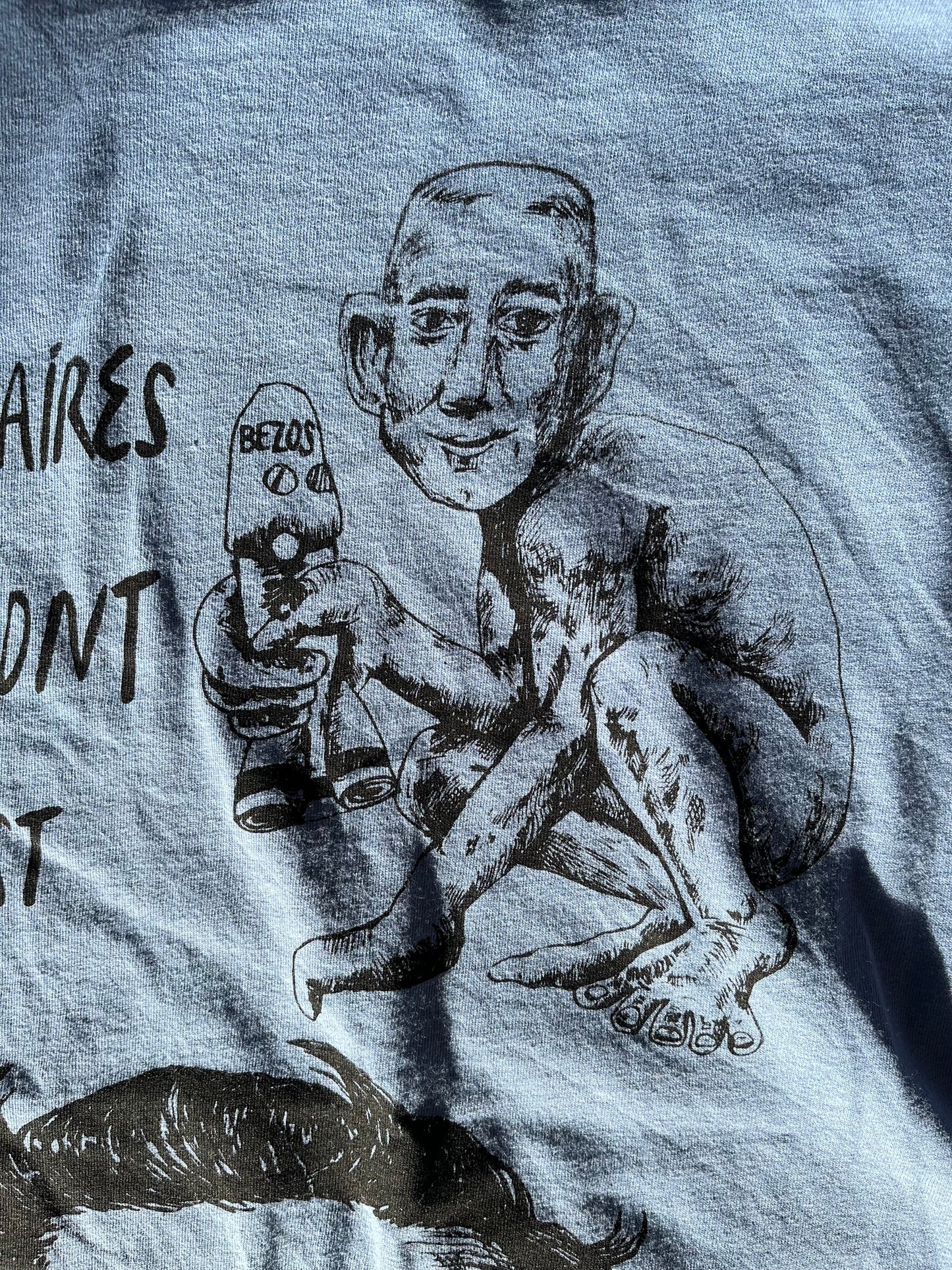 LARGE Billionaires Shouldnt Exist blue graphic tee shirt 06